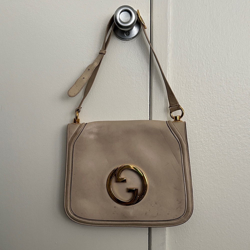 Gucci Beige Shoulder Bag with Gold Logo